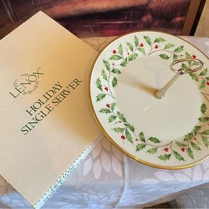 Lenox ‘Holiday’ Single Server w/box